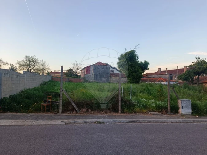 Terreno para Venda em Avintes Foto 3