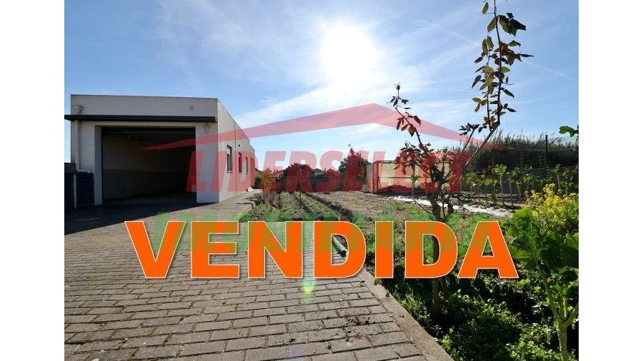 Armazém para Venda em Silveira