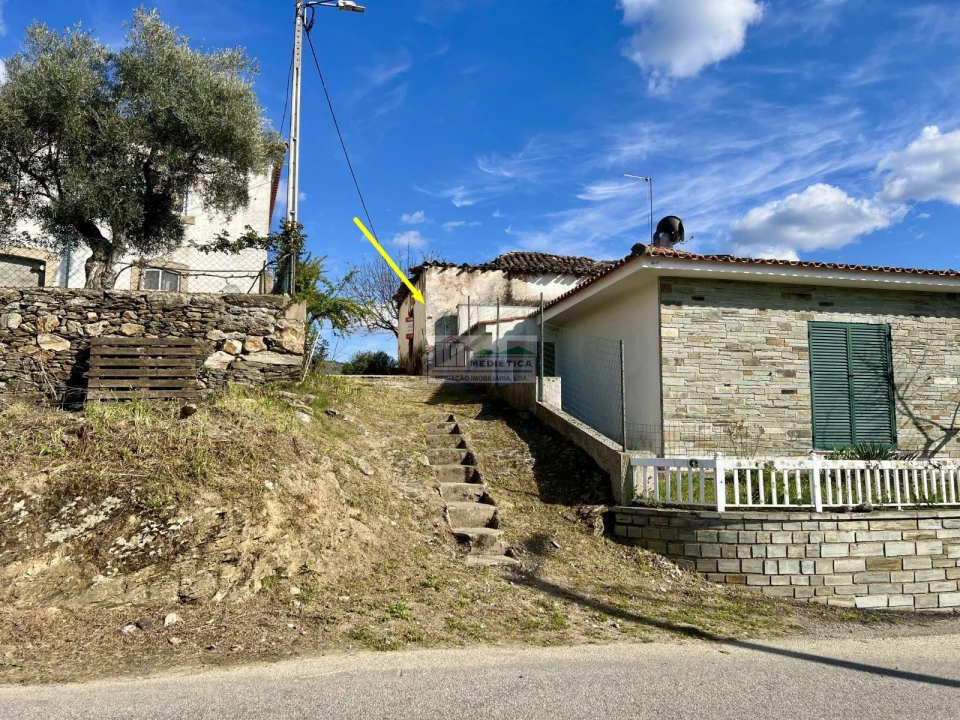 Moradia T3 para Venda em Eucisia, Gouveia e Valverde Foto 5