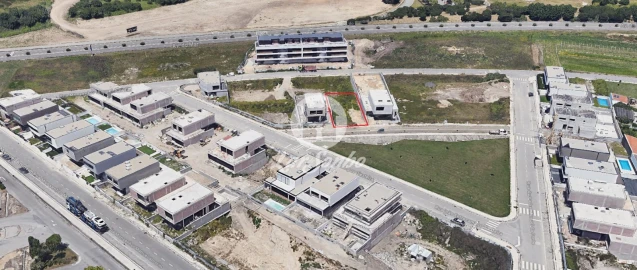 Terreno para Venda em Póvoa de Varzim, Beiriz e Argivai