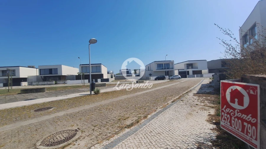 Terreno para Venda em Póvoa de Varzim, Beiriz e Argivai Foto 6
