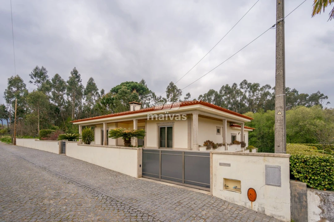 Moradia T3 para Venda em Ucha Foto 35