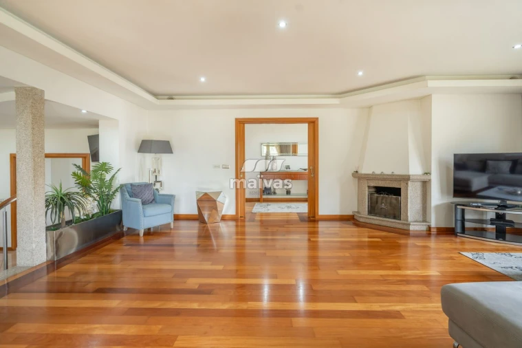 Moradia T3 para Venda em Ucha Foto 4