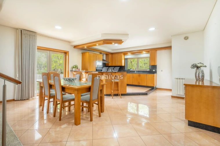 Moradia T3 para Venda em Ucha Foto 8