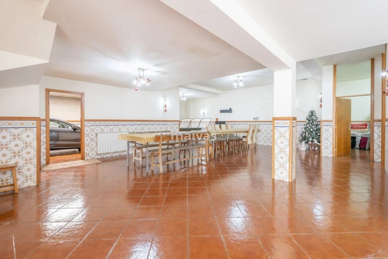 Moradia T3 para Venda em Ucha Foto 25