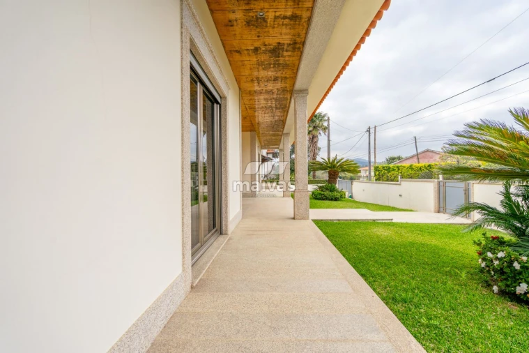 Moradia T3 para Venda em Ucha Foto 30