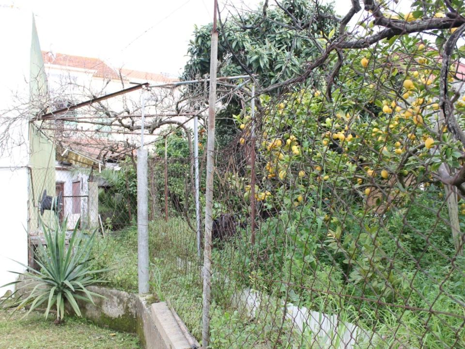 Prédio para Venda em Corroios Foto 8