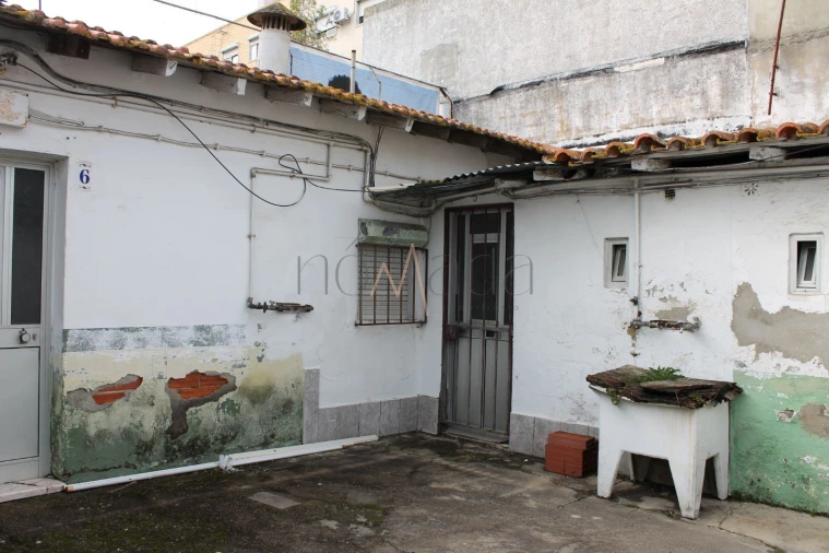 Prédio para Venda em Corroios Foto 6