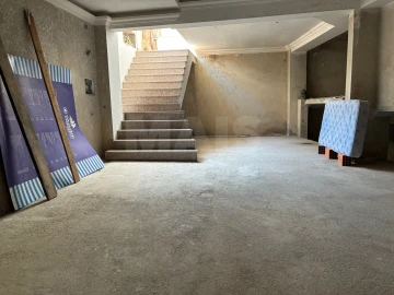 Loja para Venda em Albufeira e Olhos de Água
