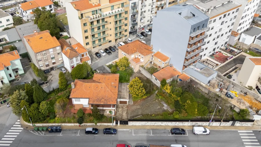 Terreno para Venda em Mafamude e Vilar do Paraíso Foto 2