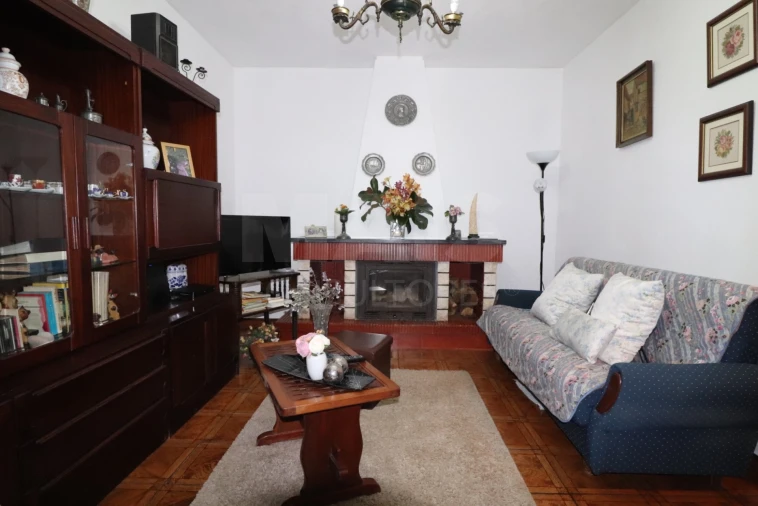 Moradia T2 para Venda em Coruche, Fajarda e Erra Foto 3