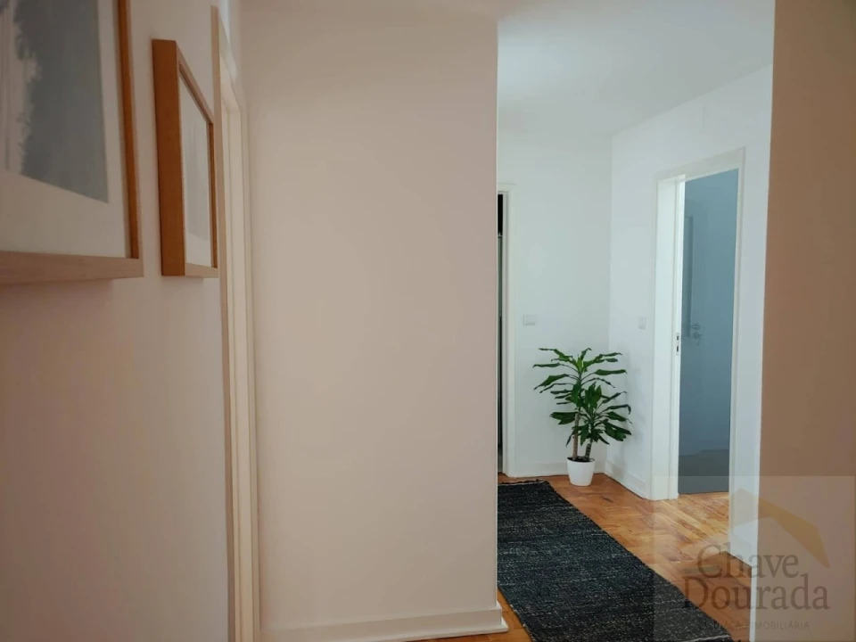 Apartamento T5 para Venda em Sé Nova, Santa Cruz, Almedina e São Bartolomeu Foto 6