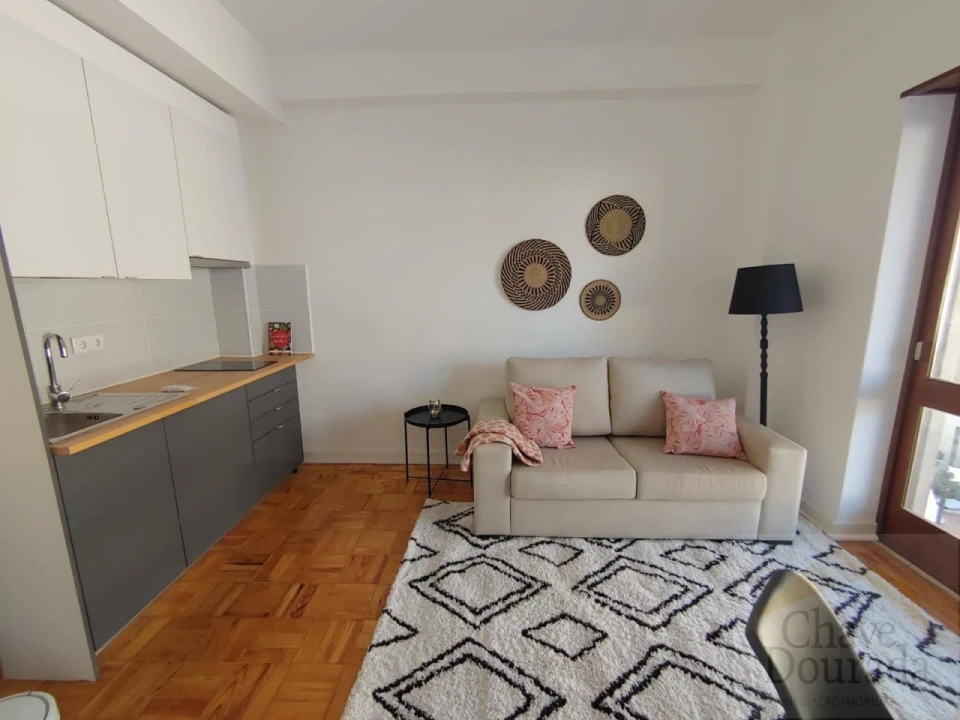 Apartamento T5 para Venda em Sé Nova, Santa Cruz, Almedina e São Bartolomeu Foto 9