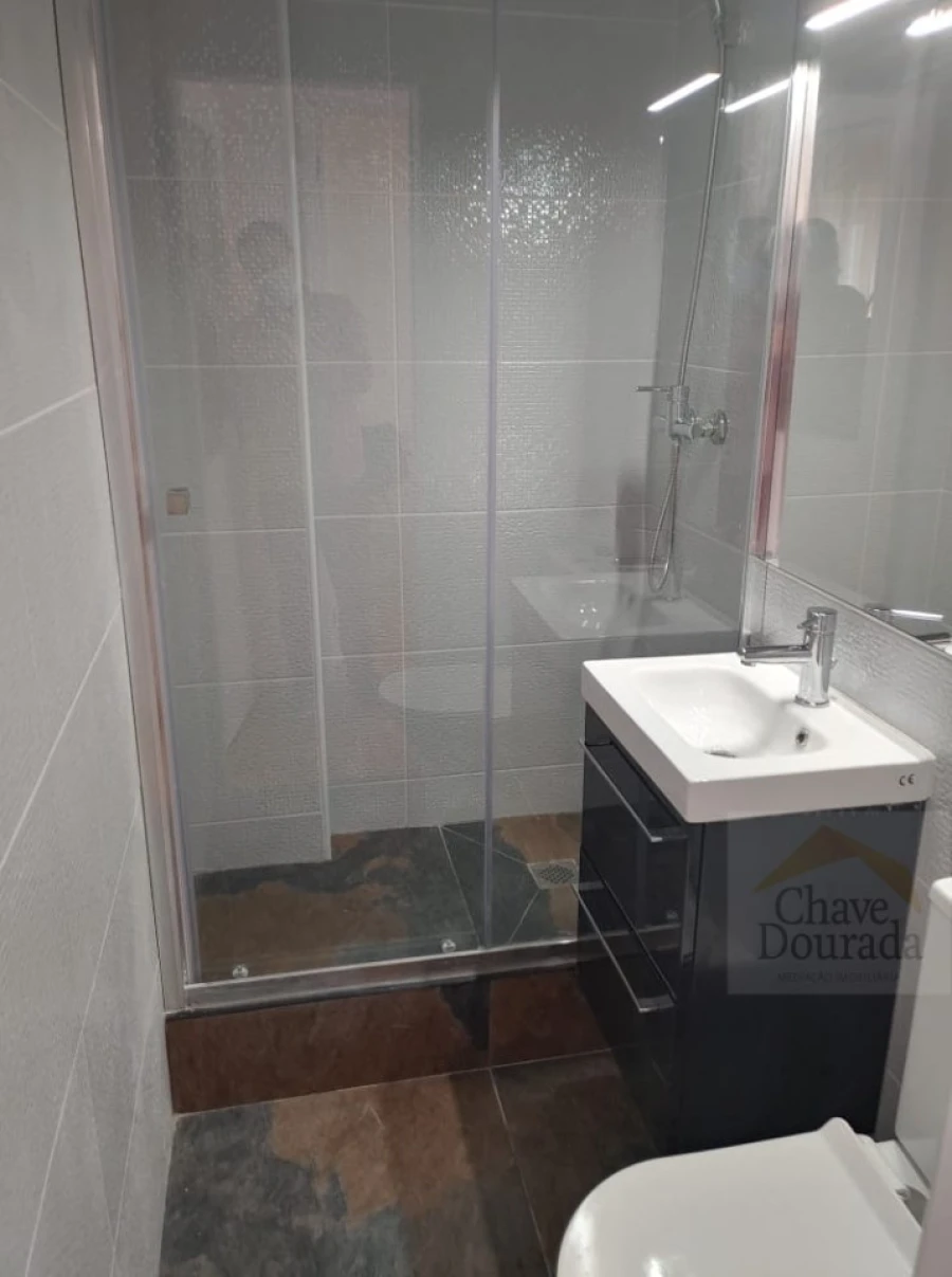 Apartamento T5 para Venda em Sé Nova, Santa Cruz, Almedina e São Bartolomeu Foto 5