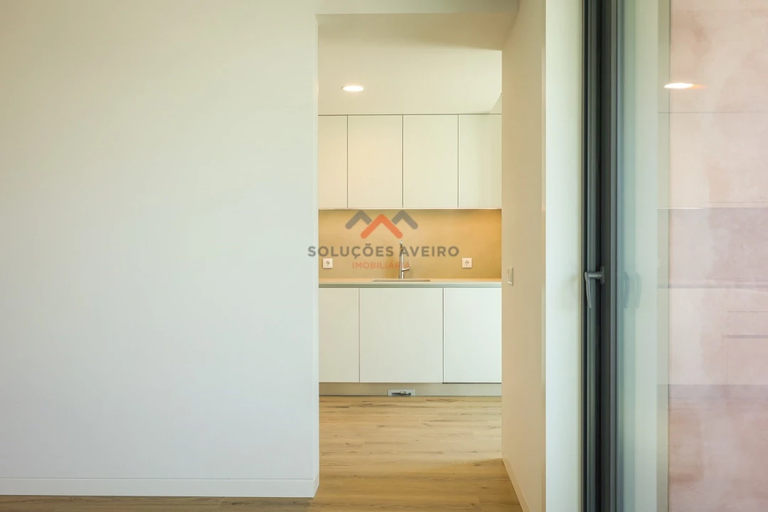Apartamento T3 para Venda em Glória e Vera Cruz Foto 3