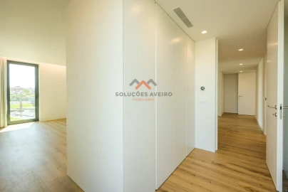 Apartamento T3 para Venda em Glória e Vera Cruz