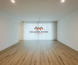 Apartamento T3 para Venda em Glória e Vera Cruz