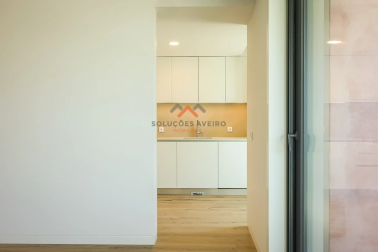 Apartamento T3 para Venda em Glória e Vera Cruz Foto 3