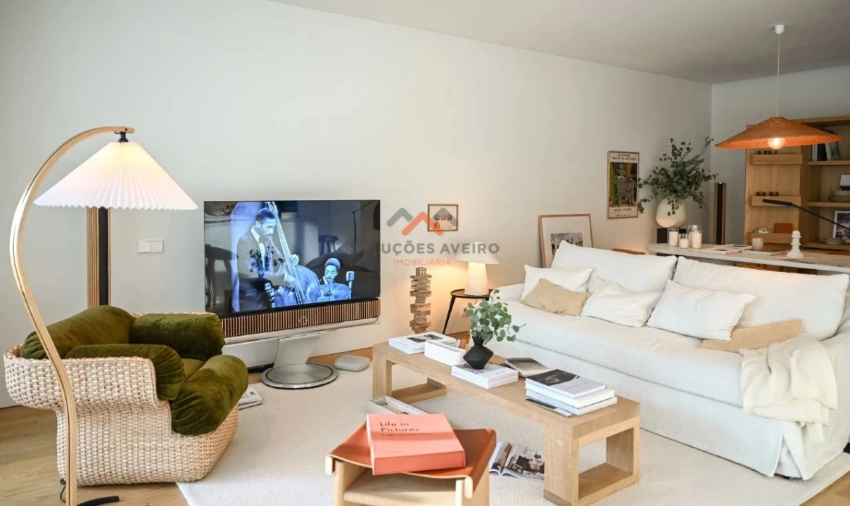 Apartamento T1 para Venda em Glória e Vera Cruz Foto 3