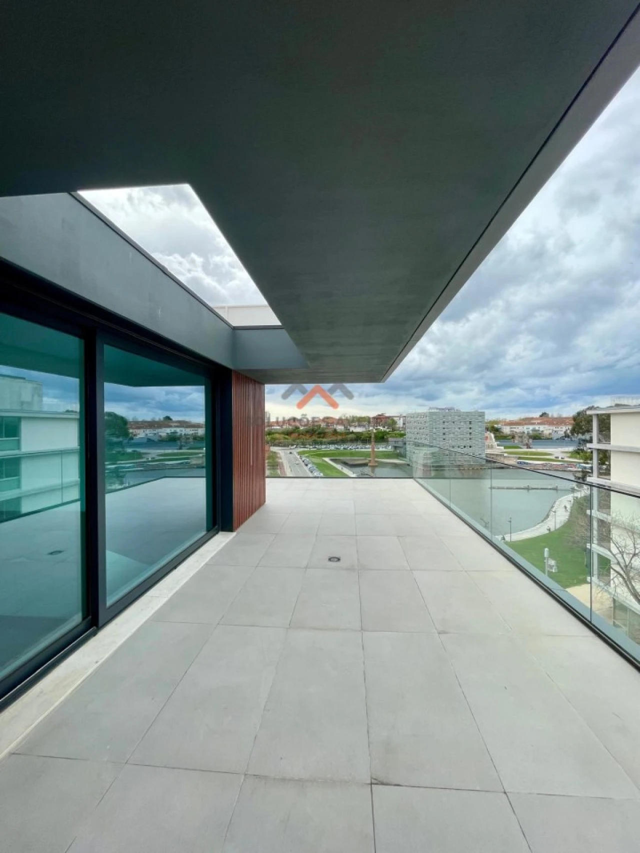 Apartamento T4 para Venda em Glória e Vera Cruz Foto 5