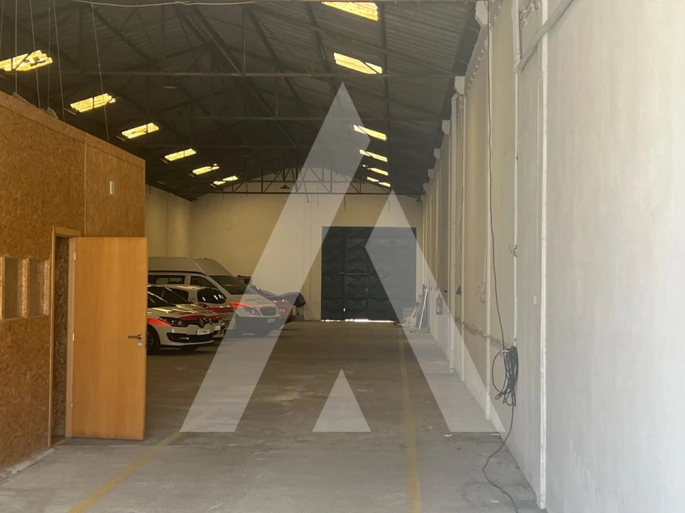 Armazém para Venda em Santa Joana Foto 1