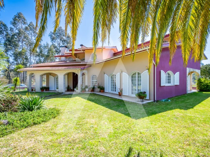 Moradia T4 para Venda em Talhadas Foto 3