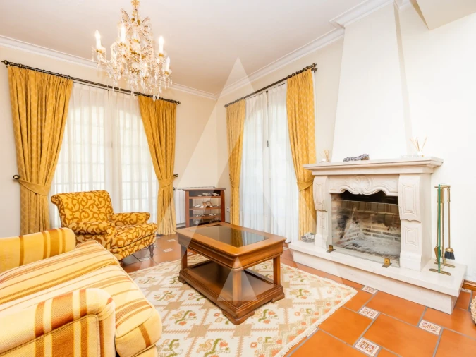 Moradia T4 para Venda em Talhadas Foto 4