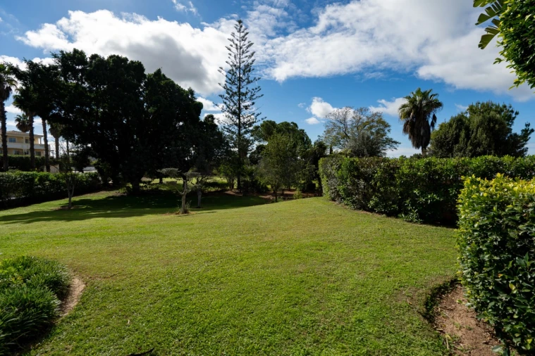 Moradia T9 para Venda em Loule (São Clemente) Foto 3