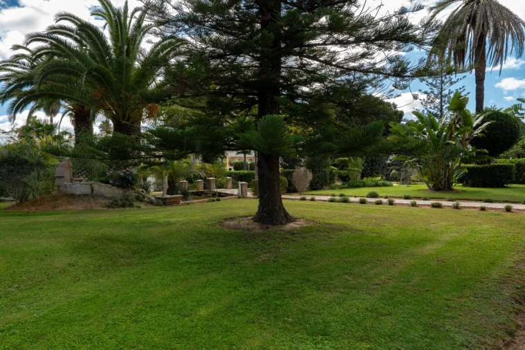 Moradia T9 para Venda em Loule (São Clemente) Foto 16