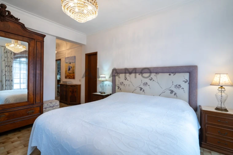 Moradia T9 para Venda em Loule (São Clemente) Foto 28