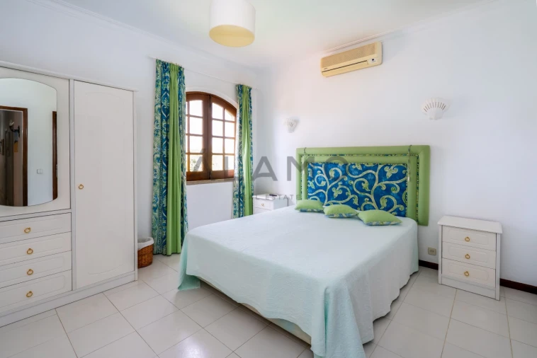 Moradia T9 para Venda em Loule (São Clemente) Foto 39