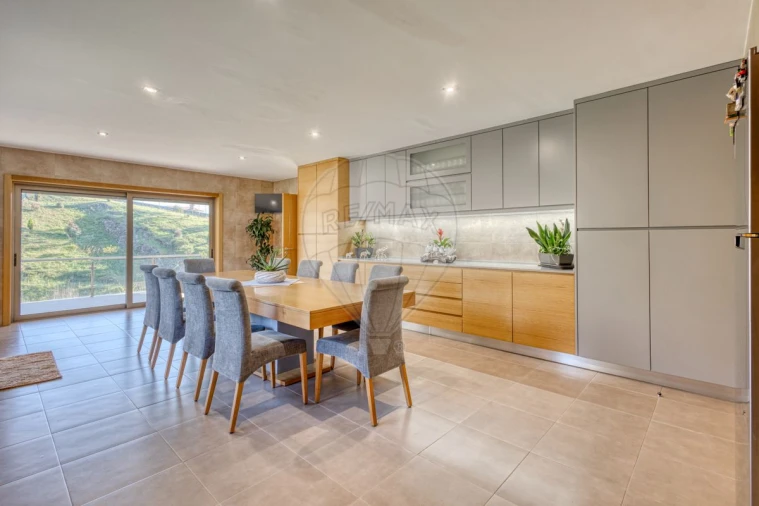 Moradia T3 para Venda em Melres e Medas Foto 4