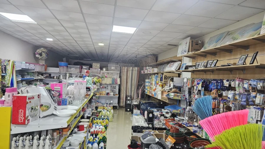 Loja para Venda em Póvoa de Santa Iria e Forte da Casa Foto 10