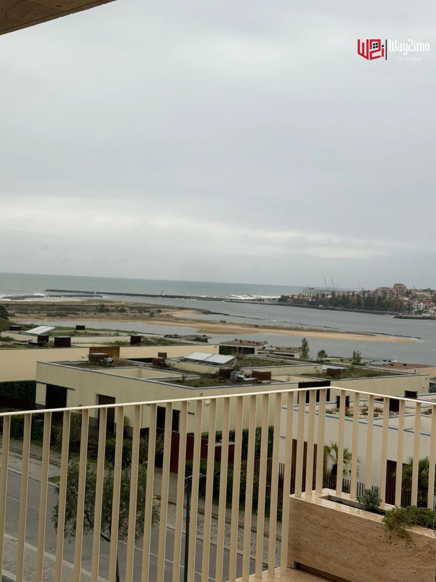 Moradia T4 para Venda em Canidelo Foto 17