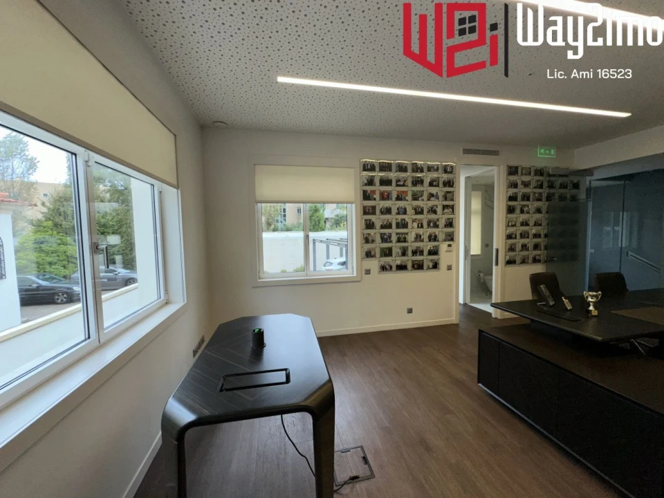 Moradia T5 para Venda em Lordelo do Ouro e Massarelos Foto 12