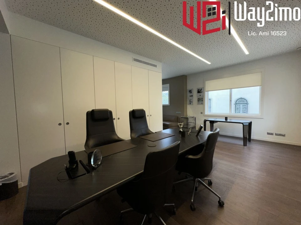 Moradia T5 para Venda em Lordelo do Ouro e Massarelos Foto 6