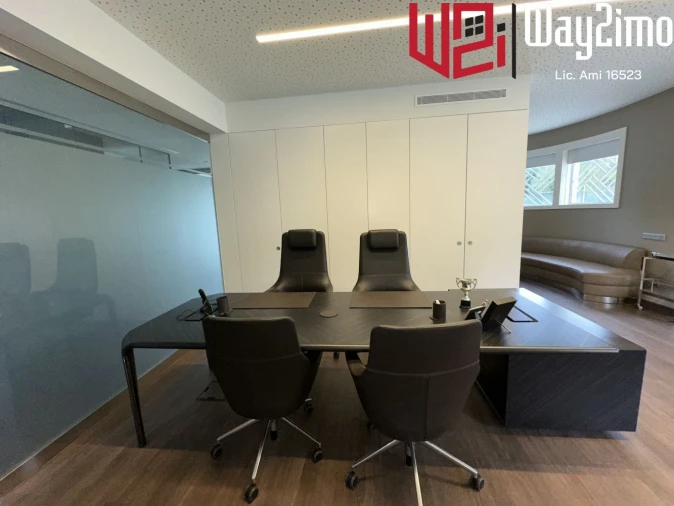 Moradia T5 para Venda em Lordelo do Ouro e Massarelos Foto 11