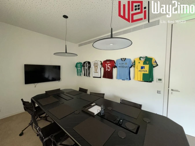 Moradia T5 para Venda em Lordelo do Ouro e Massarelos Foto 13