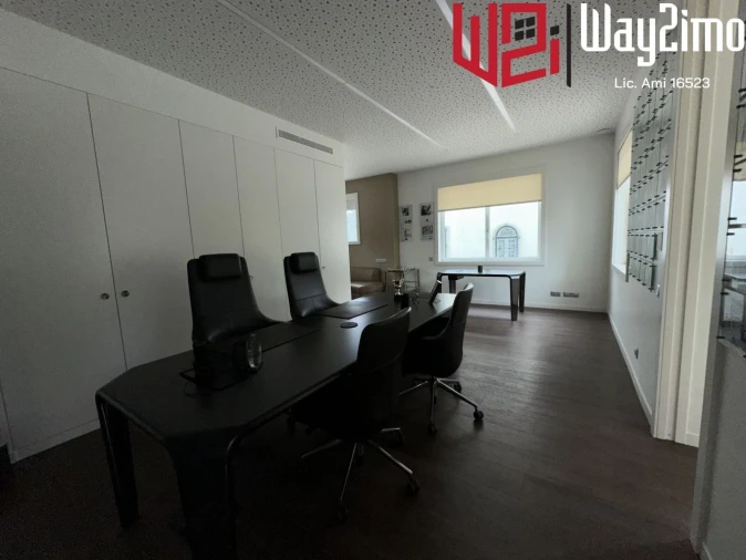 Moradia T5 para Venda em Lordelo do Ouro e Massarelos Foto 4