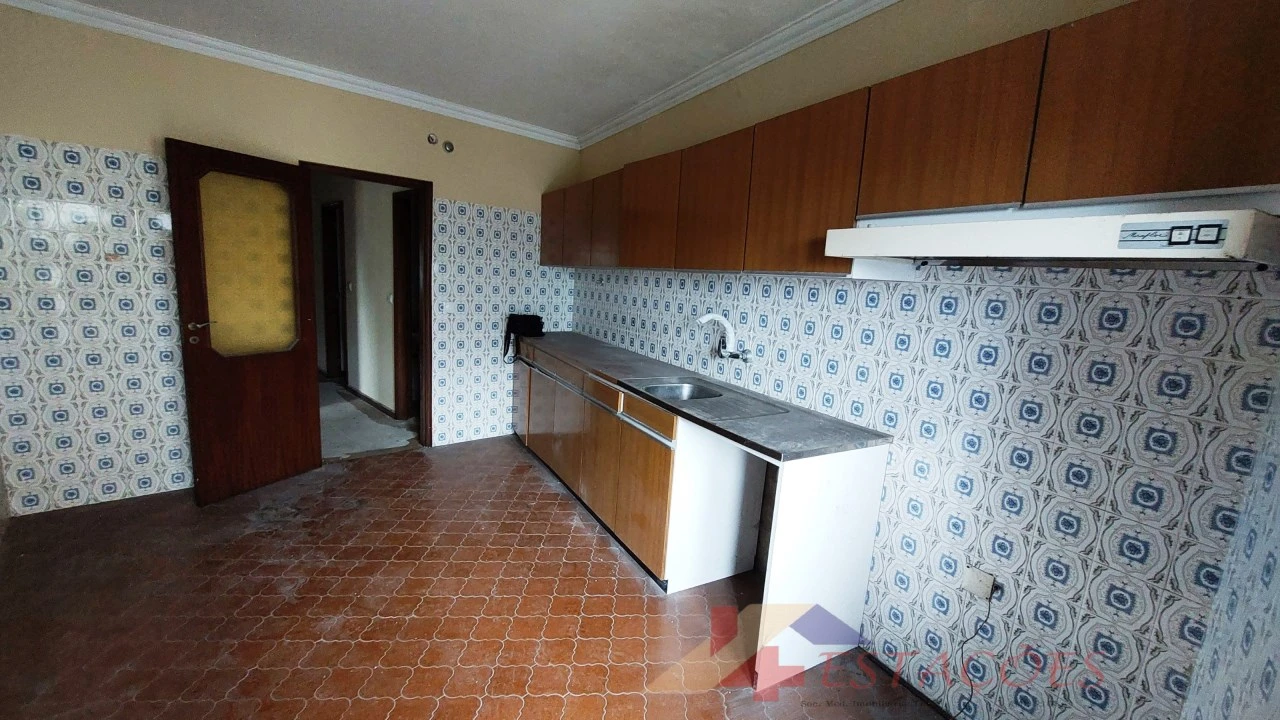 Prédio para Venda em Pedrouços Foto 12