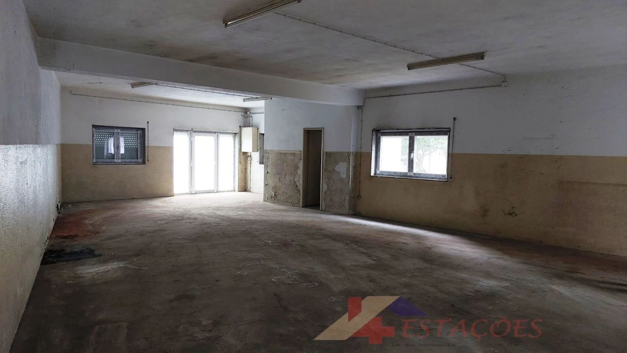 Prédio para Venda em Pedrouços Foto 8