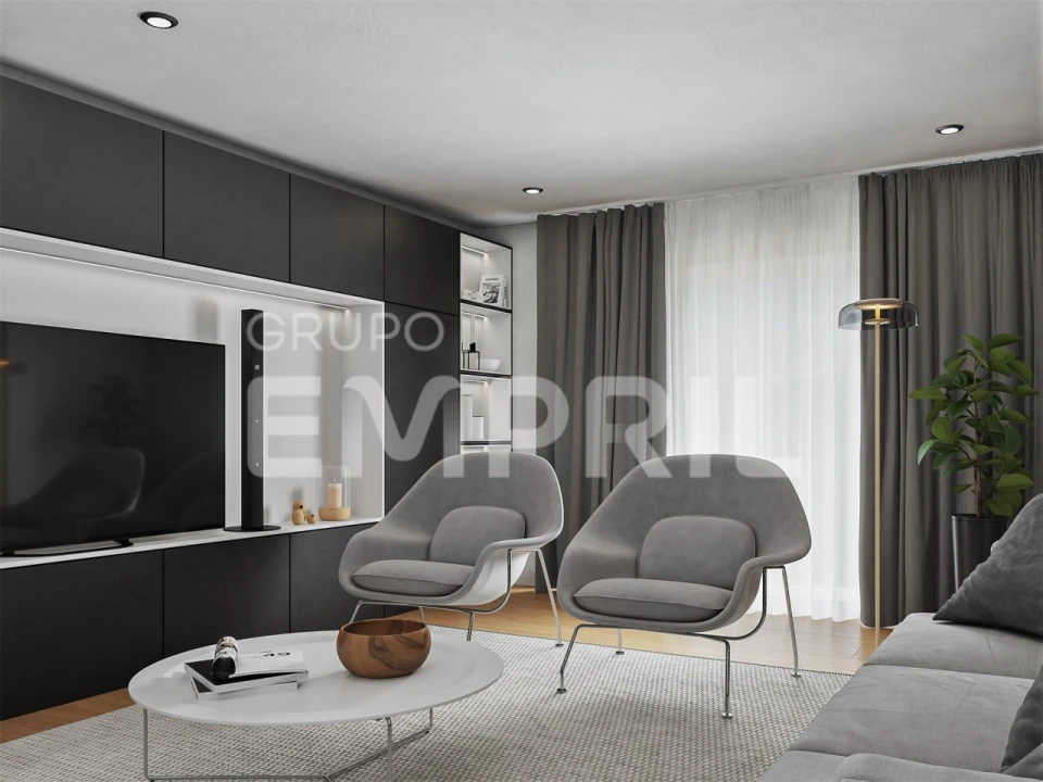 Moradia T4 para Venda em Madalena Foto 3