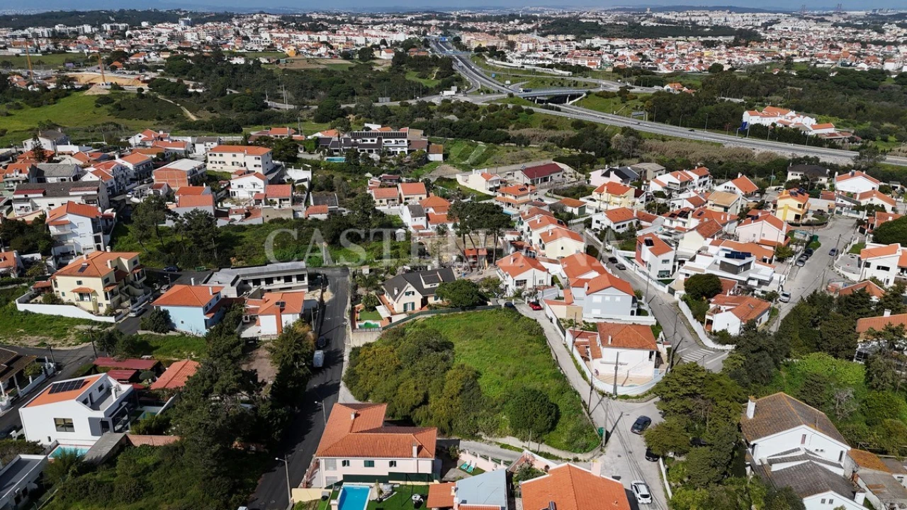 Terreno para Venda em Charneca de Caparica e Sobreda Foto 2