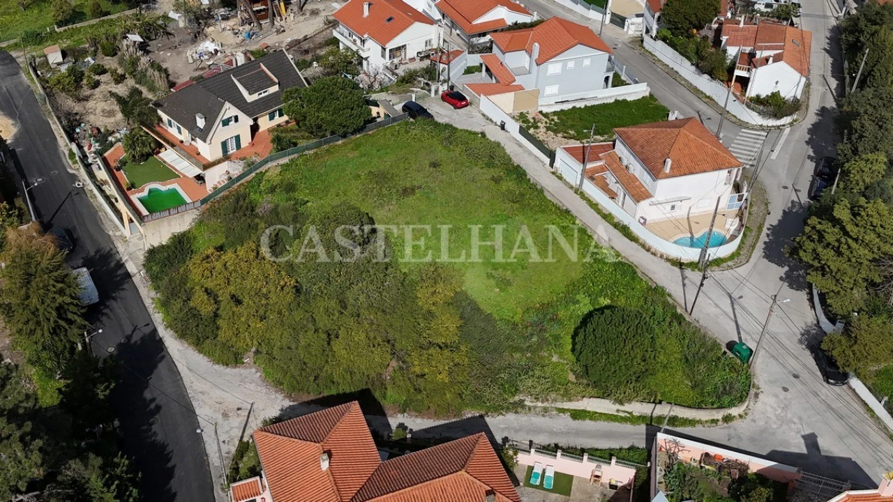Terreno para Venda em Charneca de Caparica e Sobreda Foto 5