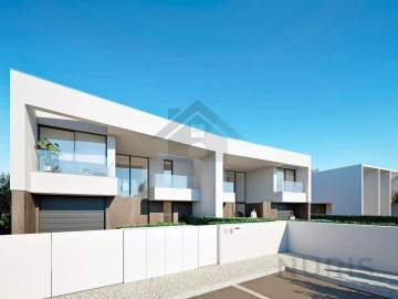 Moradia T4 para Venda em Lagos (São Sebastião e Santa Maria)
