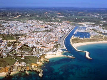 Moradia T4 para Venda em Lagos (São Sebastião e Santa Maria)