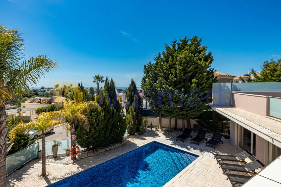 Moradia T4 para Venda em Albufeira e Olhos de Água Foto 29