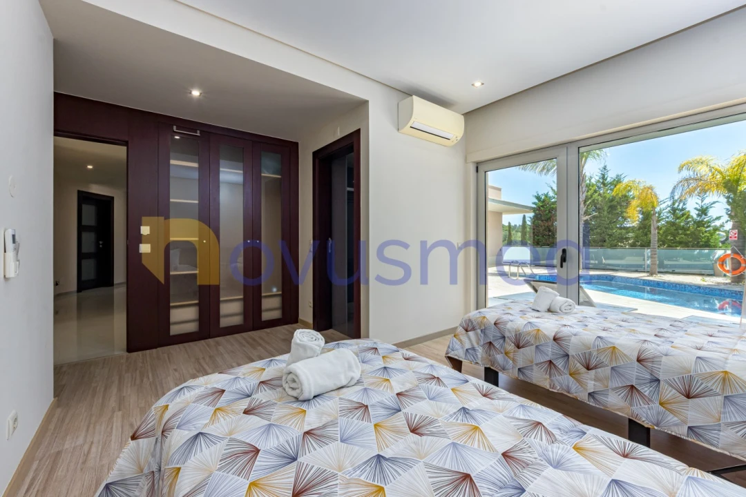 Moradia T4 para Venda em Albufeira e Olhos de Água Foto 60