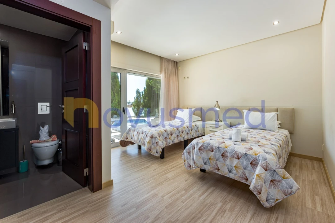 Moradia T4 para Venda em Albufeira e Olhos de Água Foto 61