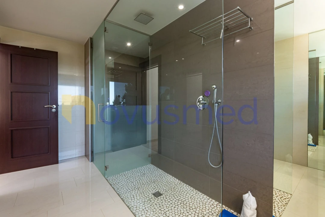 Moradia T4 para Venda em Albufeira e Olhos de Água Foto 65